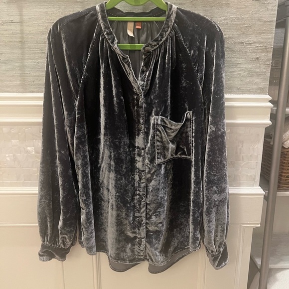 Small Anthropologie pilcro velvet femme button down collarless shirt grey gray - Picture 14 of 14